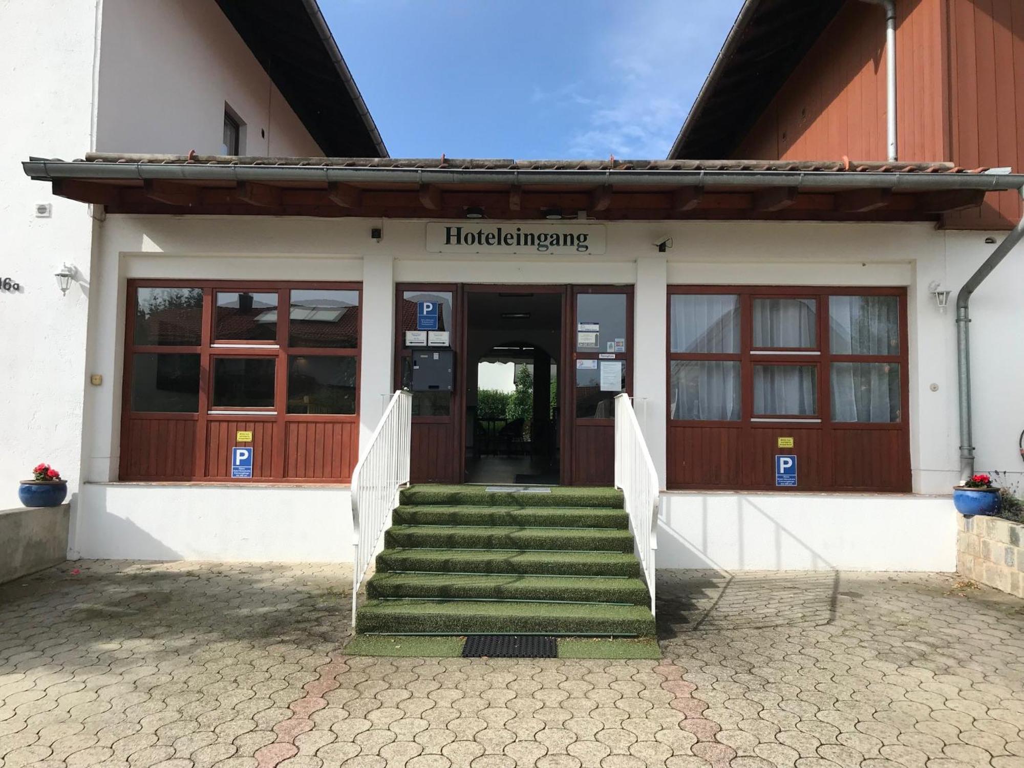 Abendruhe Hotel - Kontaktloser Check In Оберхахинг Екстериор снимка
